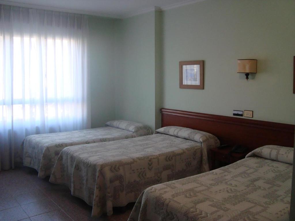 Avenida Gijon Centro Otel Oda fotoğraf